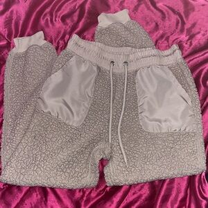 TEDDY SWEATPANTS 🧸